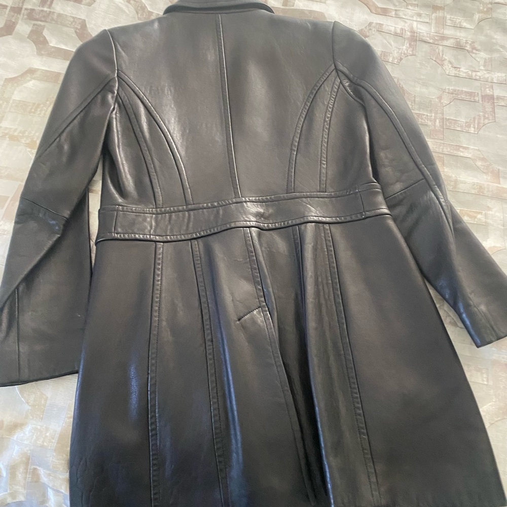 Leather jacket - Picture 3 of 3